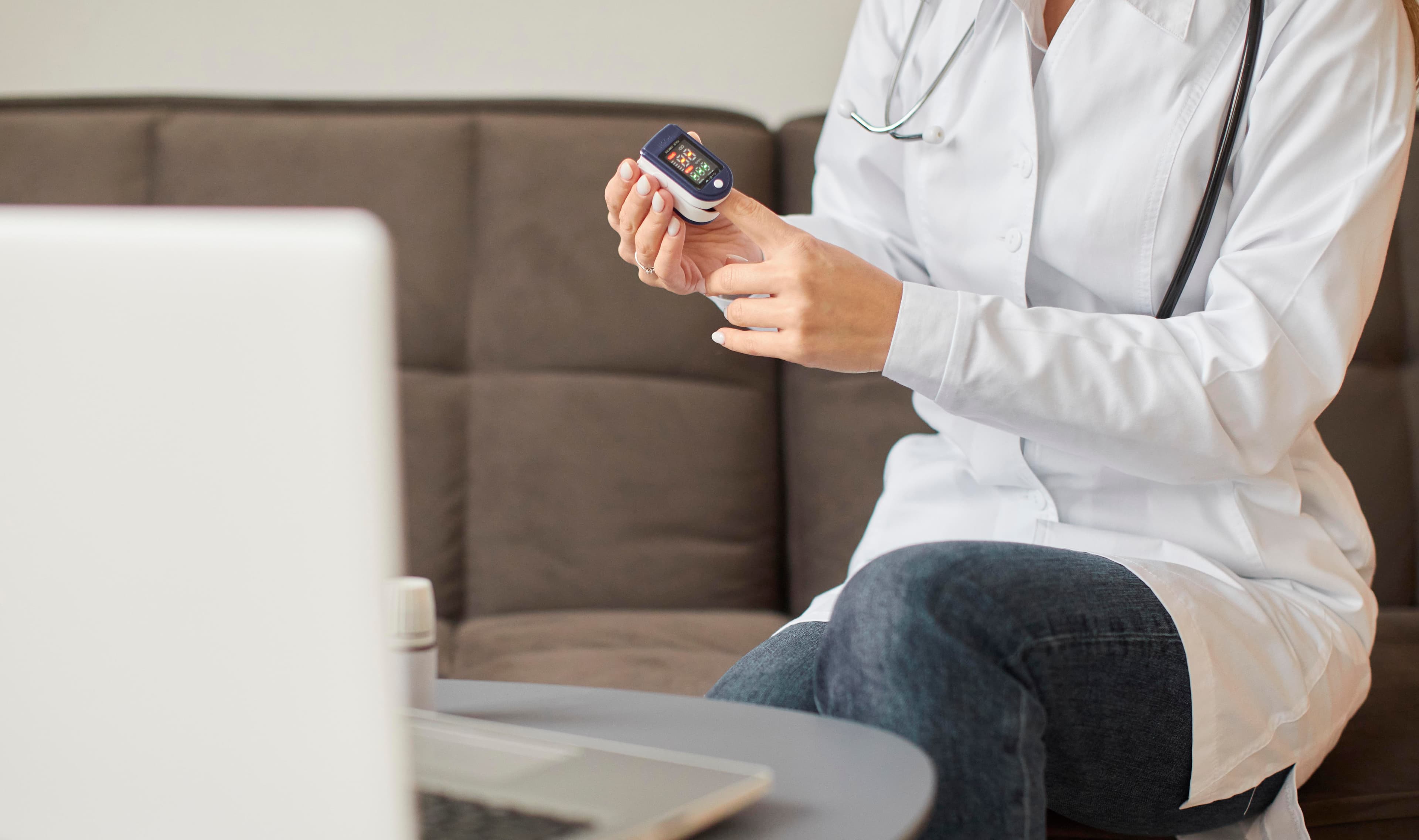 The Advantages of Continuous Glucose Monitoring: What Medicare Will Cover in 2025